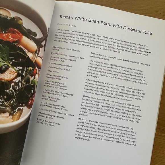 The Greenhouse Cookbook: Plant-Based Eating and DIY Juicing by Emma Knight - Picture 6 of 8